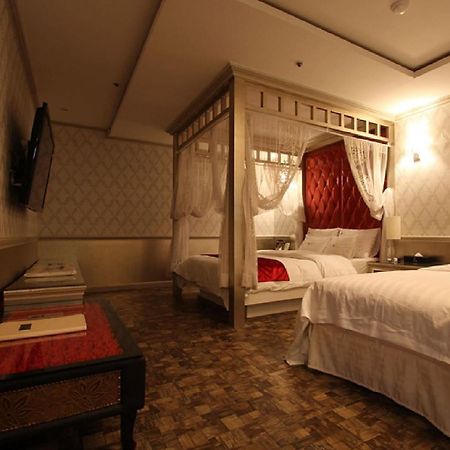 Hotel Tomgi Сеул Экстерьер фото