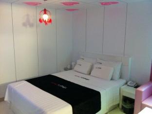 Hotel Tomgi Сеул Экстерьер фото